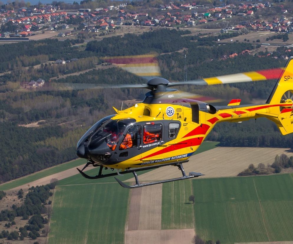 Wypadek na budowie w Tychach. Mężczyzna stracił rękę w maszynie. Lądował LPR