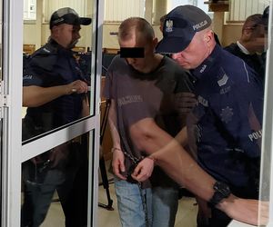 Kamilek z Częstochowy dwa lata temu został zabity w okrutny sposób przez matkę i ojczyma. Oprawcy stanęli dziś przed sądem