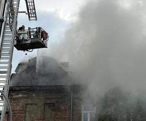 Wielki pożar na Pradze-Północ. Kłęby czarnego dymu nad Warszawą