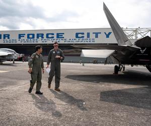 FA-50 i F-22. Ćwiczenia Cope Thunder 23