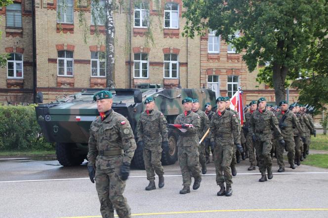 Żołnierz zrobił to podczas przysięgi. Wszystkim odebrało mowę