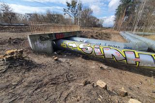 Gigantyczny pożar przy Olszynce Grochowskiej. Strażacy zdecydowali się na szokujący krok!