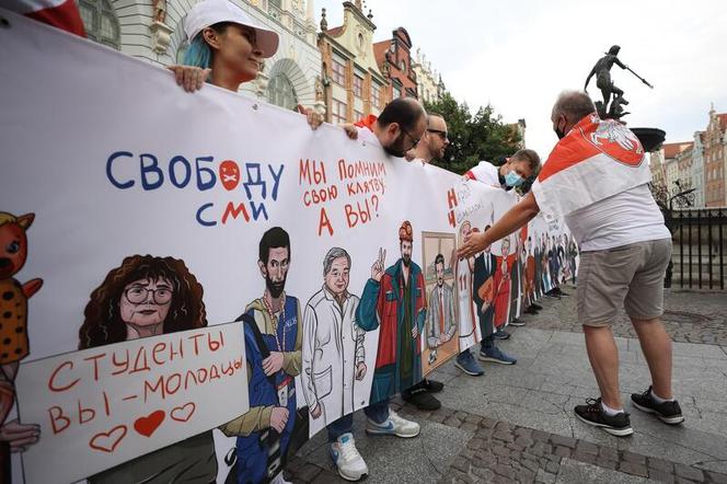 Gdańsk: Kilkaset osób przeszło w marszu solidarności z Białorusinami
