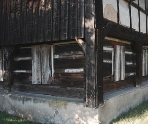 Dostrzec, zrozumieć, ocalić – Domy przysłupowe. Projekt inwentaryzacji domów przysłupowych zainicjowany przez Małgorzatę Maszkiewicz (Dolina Domów Przysłupowych) - powstała bogata dokumentacja oraz zdjęcia