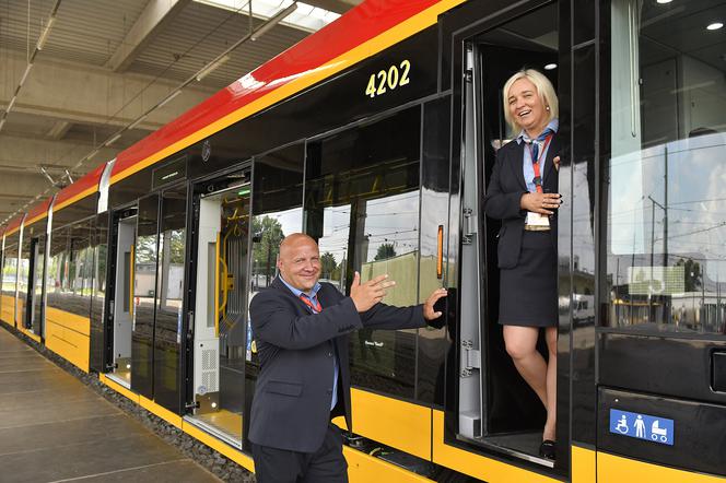 Tak wygląda nowy tramwaj dla Warszawy 