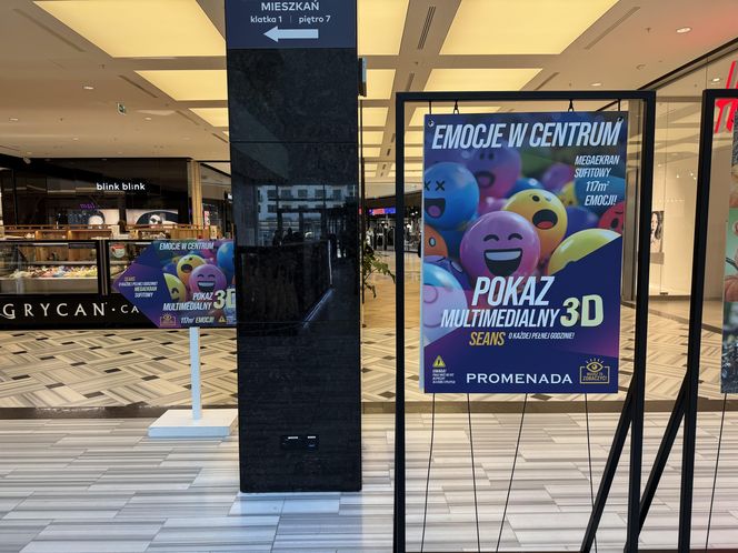 Na ekranie wyświetlane są animacje 3D