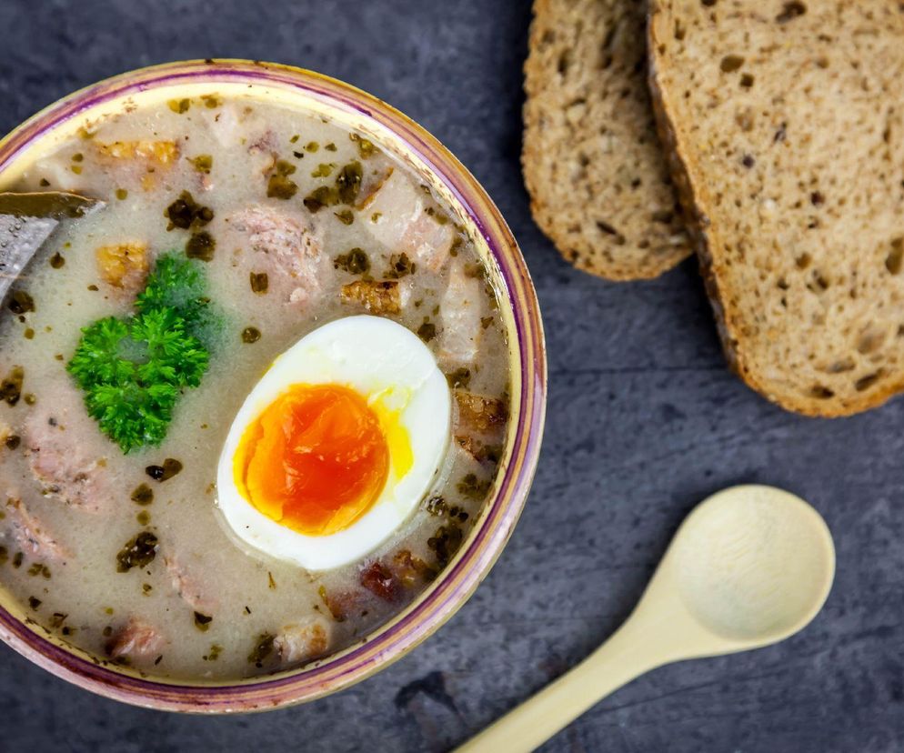 żurek na kościach wędzonych