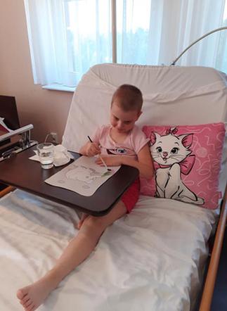 Marysię zmiażdżył krzyż. Siostra budzi ją do życia