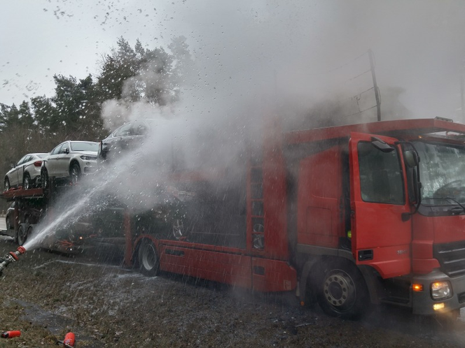 Pożar lawety z nowymi BMW