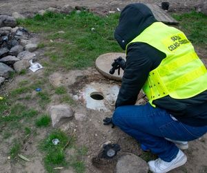 KAS zlikwidowała bimbrownię w gminie Mońki. 28-latek usłyszał zarzuty