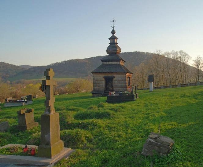 To jedna z najpiękniejszych małopolskich wsi. Kiedyś wydobywano w niej ropę naftową