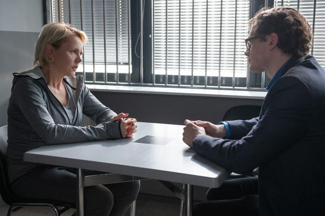 Na Wspólnej odc. 2894. Ilona Zdybicka (Anna Samusionek), Maks (Adam Fidusiewicz)