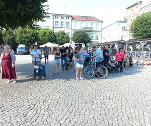 Trwają obchody Święta Policji w Lesznie. Świętują policjanci i policjantki
