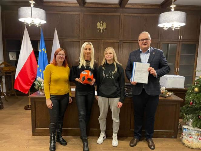 Już niebawem kobieca 11 wybiegnie na murawę