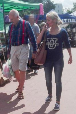 Janusz zapomniał skarpet