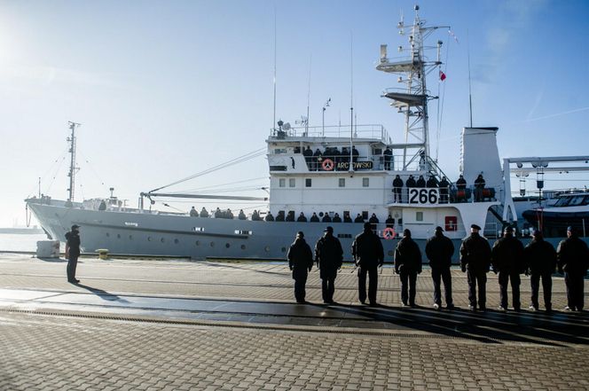 Okręty hydrograficzne.