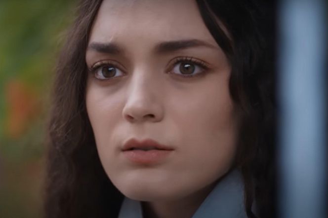 Nana pod rezydencją Yamana 