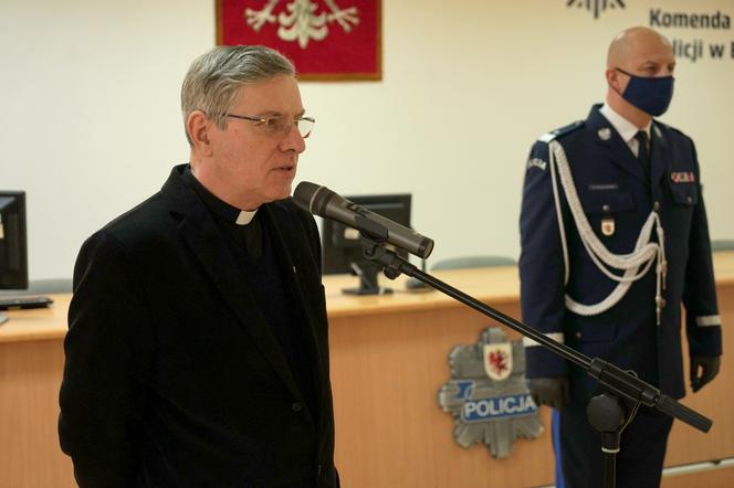 Nowi policjanci w Bydgoszczy i regionie! Ślubowanie złożyło 52 funkcjonariuszy