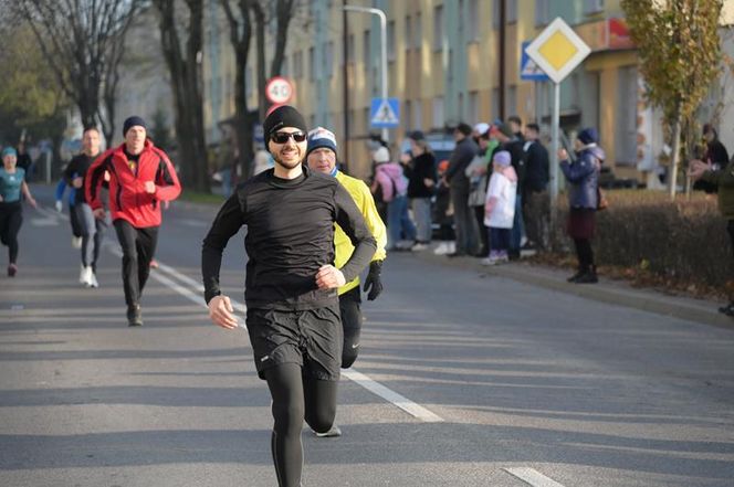 Mali i duzi pobiegli dla Polski! Druga edycja Ulicznych Biegów Niepodległości