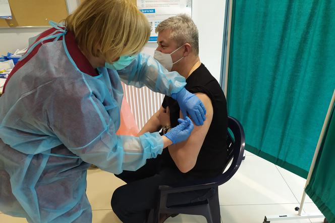 Ruszyły szczepienia przeciwko covid19