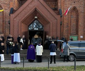 Pogrzeb 16-letniej Kingi. Razem z koleżanką zginęła w tragicznym wypadku