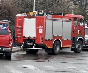 Walka o życie na pętli autobusowej. Mężczyzna zmarł