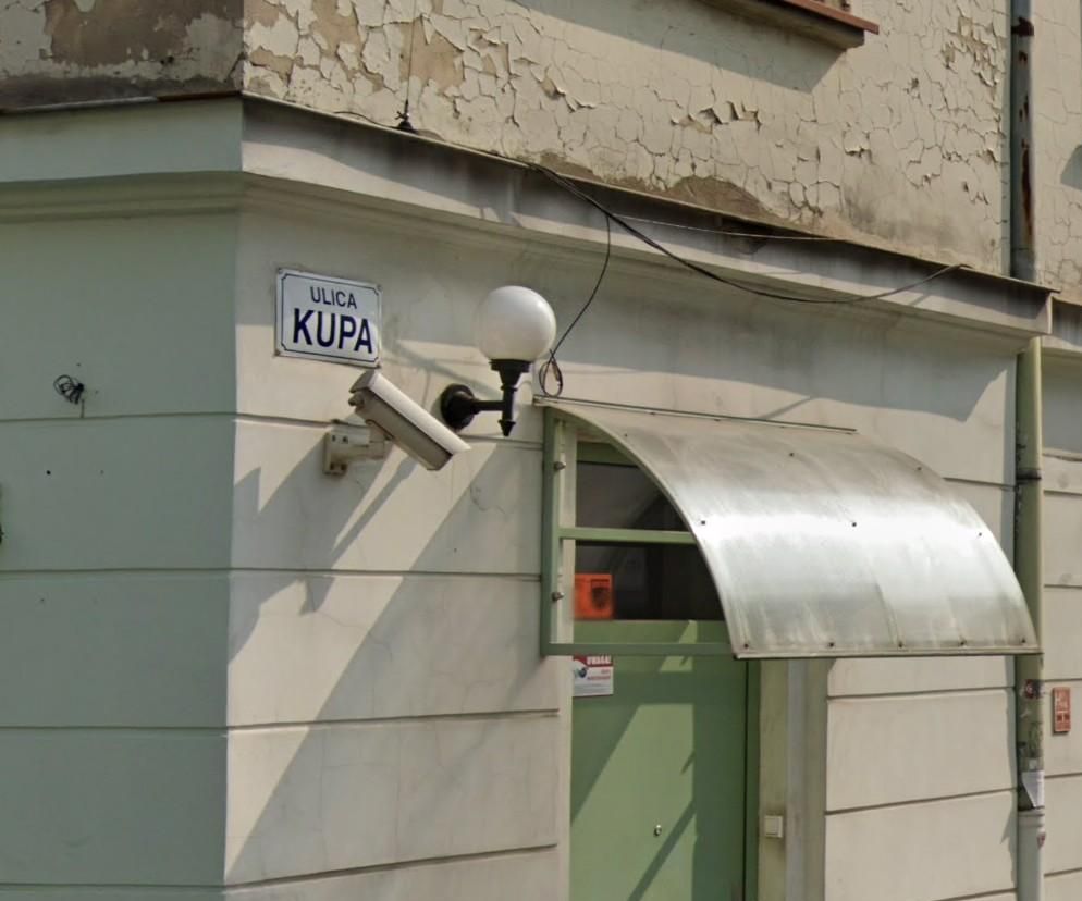 Turyści śmieją się z nazwy tej popularnej ulicy w Małopolsce. Niemal nikt nie wie, co oznacza