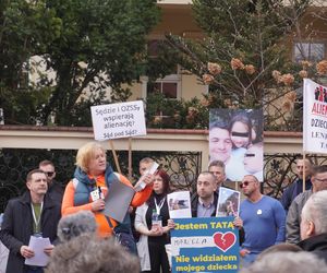 Protest rodziców i dziadków w Warszawie (7.03.2025)