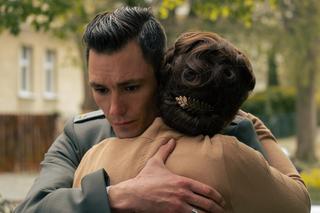 Zatoka szpiegów odc. 7. Franz Neumann (Bartosz Gelner), Rosa (Anna Radwan)