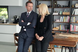 Barwy szczęścia, odcinek 3267. Karolina (Marta Dąbrowska), Bruno (Lesław Żurek)