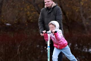 Tak wygląda tydzień z tatą Marcinem Hakielem