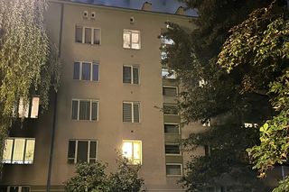 Warszawa. Zaatakował policjantów maczetą, padły strzały. Trzy osoby ranne na Mokotowie