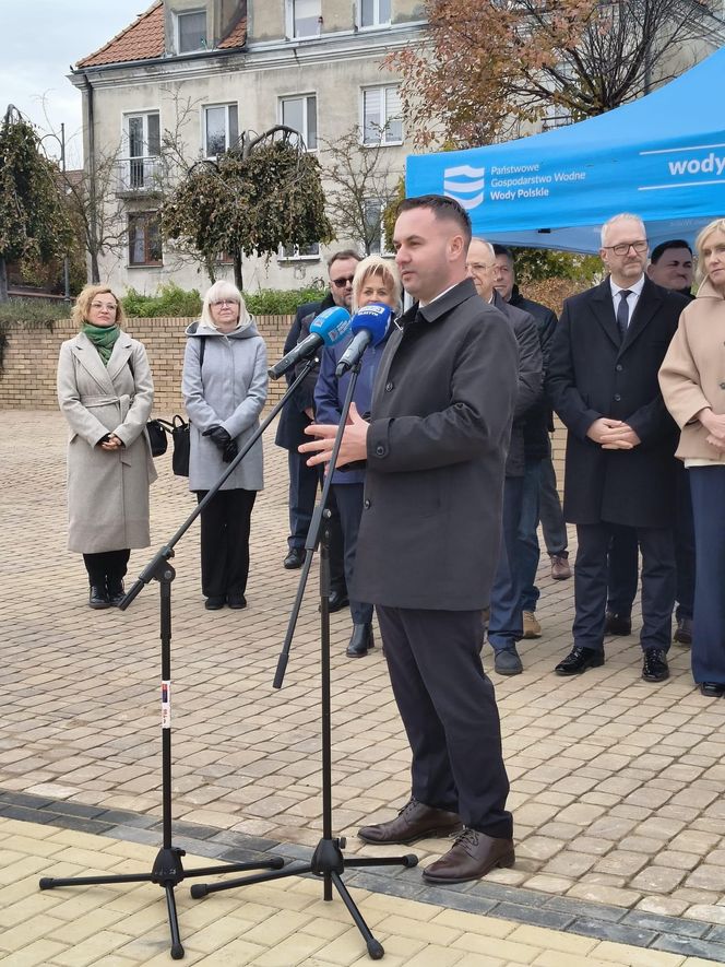 Nabrzeże miasta na Mazurach zmieniło się nie do poznania. Tak wygląda po remoncie