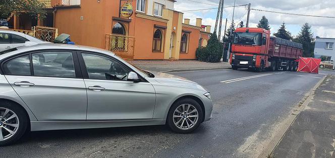 Gniezno: 84-latek ZGINĄŁ na pasach! Wszedł na czerwonym świetle? [ZDJĘCIA]