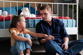 Barwy szczęścia odc. 2945. Hubert (Marek Molak), Marysia (Nina Szumowska)