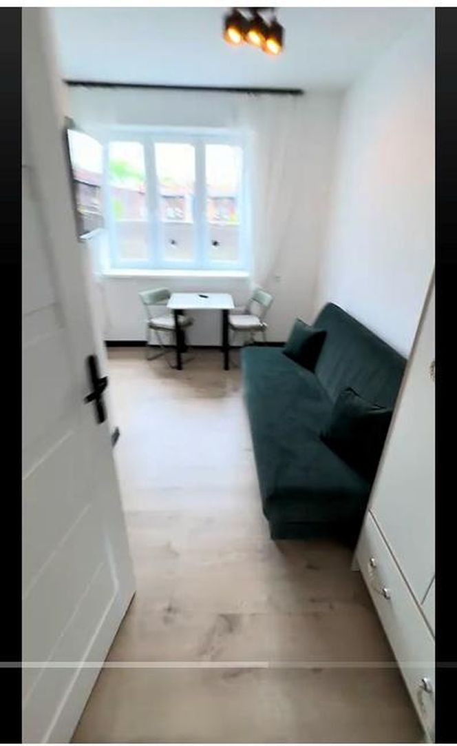 Zrobili pięć mikrokawalerek w jednym mieszkaniu. Urbanistyczny koszmar rodem z Hongkongu