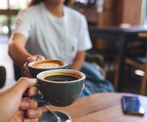 Już dwie filiżanki kawy zwiększają ryzyko śmierci. Ale tylko u konkretnej grupy