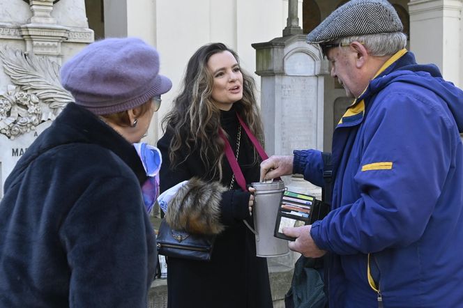 Gwiazdy kwestują na Powązkach