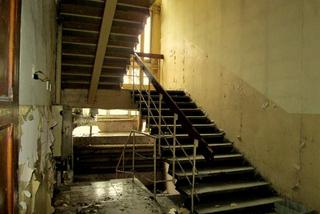 Opuszczony biurowiec PKP w Dąbrowie Górniczej