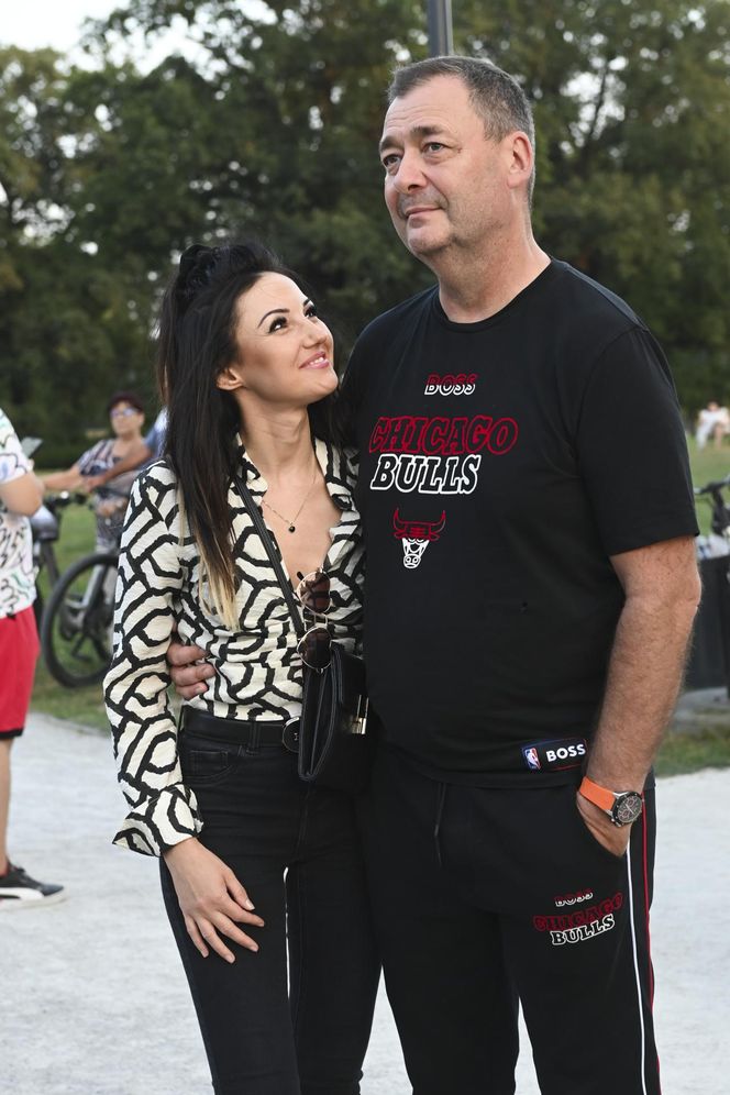 Jacek Rozenk wziął ślub po raz trzeci. Jego wybranka jest jedynie 3 lata starsza od jego syna 