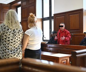 Proces w sprawie zabójstwa niemieckich emerytów. Sędzia do oskarżonego, który się nie przyznaje, ale ma dużo do powiedzenia: Brzmi to tak, jakby pan tam był