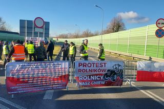 Rolnicy z woj. lubelskiego protestowali, bo mają dość unijnej polityki rolnej. Nie chcą zboża technicznego z Ameryki Południowej