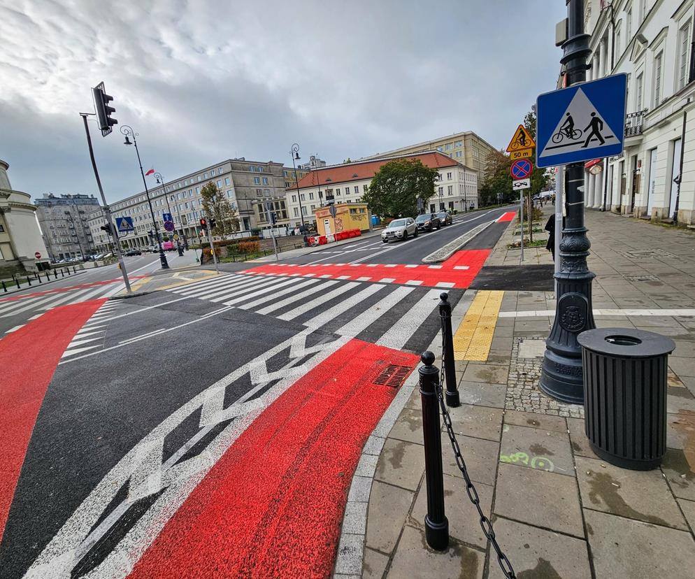 Plac Trzech Krzyży już po przebudowie