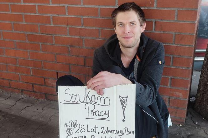 28-letni Łukasz z Zabrza szukał pracy. Internet jak zawsze nie zawiódł