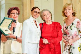 Irena Santor w czerwieni jak ogień! Gwiazdy ruszyły tłumnie na koktajl „Twojego Stylu”