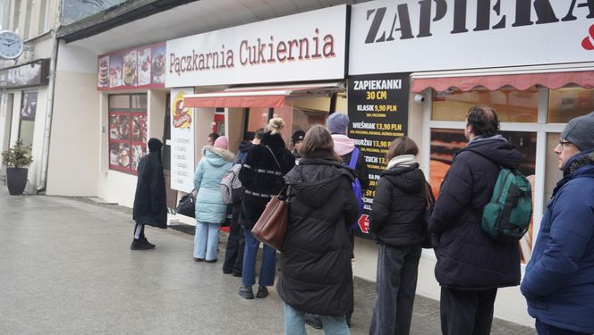 Tłusty Czwartek w Olsztynie. Długie kolejki do cukierni. Jakie pączki olsztynianie wybierają najczęściej?