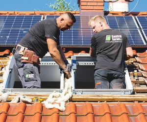 Co zrobić ze starymi oknami dachowymi? Jak wymienić je na nowe?