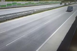 Wiceminister infrastruktury o szokującym zdarzeniu na A1 pod Piotrkowem Tryb. Kierowca BMW jechał pod prąd prosto na niego [ZDJĘCIA].