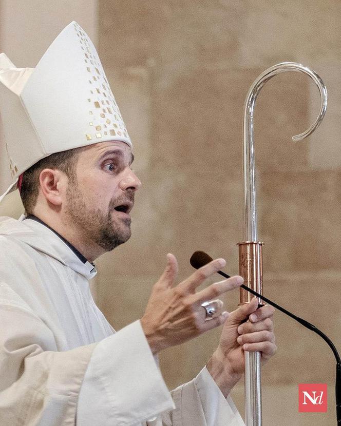 Biskup zakochał się i wziął ślub! Skandal w Hiszpanii