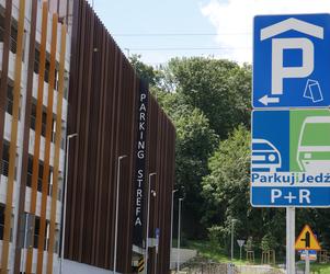 Wielopoziomowy parking na ul. Grunwaldzkiej już działa. Pomieści aż 570 aut [ZDJĘCIA]